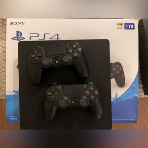 PlayStation 4 1TB